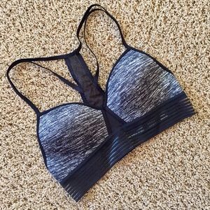 Victoria’s Secret Sports Bra - Small
